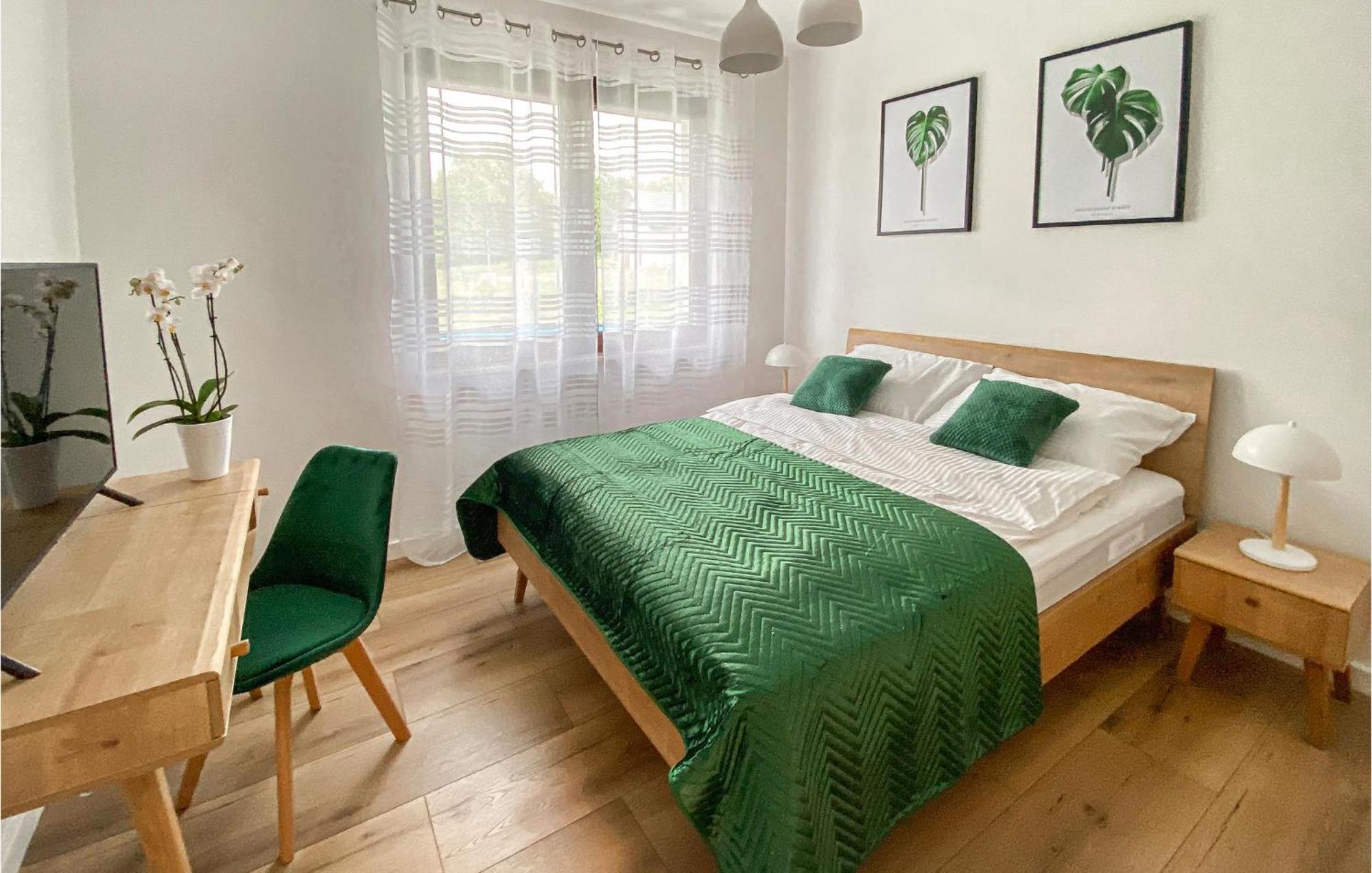 3 Bedroom Nice Home In Виселка Экстерьер фото